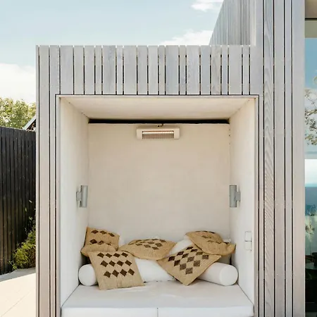 Ferienhaus Unite With The Horizon In Architectural Wonder