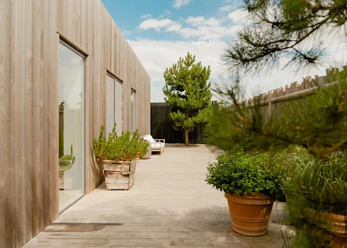 Casa vacanze Unite With The Horizon In Architectural Wonder